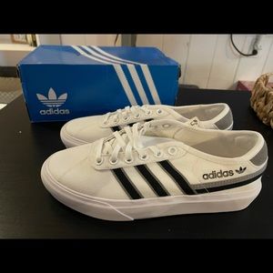 Men’s 5.5 adidas 3mc